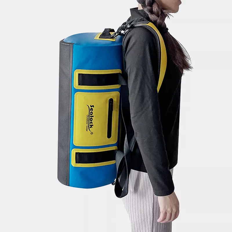 Wasserdichte Reisetasche mit luftdichtem Reißverschluss vs. Rollverschluss